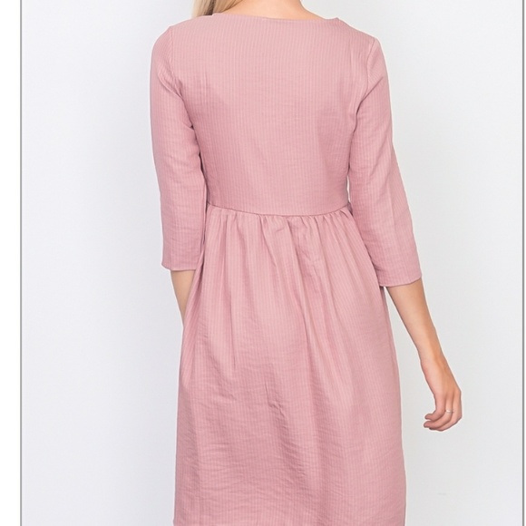 😻😻 S/M/L MAUVE STRIPE PRINT DRESS. - Picture 4 of 5